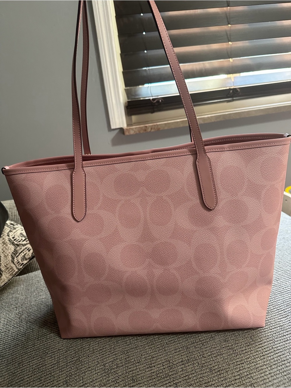 Coach City Tote Signature Pink Bag NWOT - Picture 4 of 6